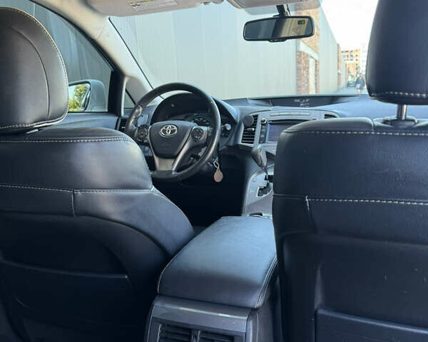 Белый Тойота Венза, объемом двигателя 2.7 л и пробегом 218 тыс. км за 17200 $, фото 21 на Automoto.ua