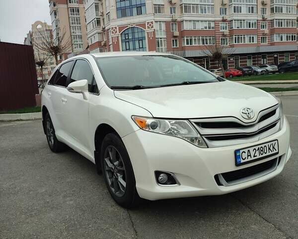 Білий Тойота Венза, об'ємом двигуна 2.7 л та пробігом 154 тис. км за 13300 $, фото 1 на Automoto.ua