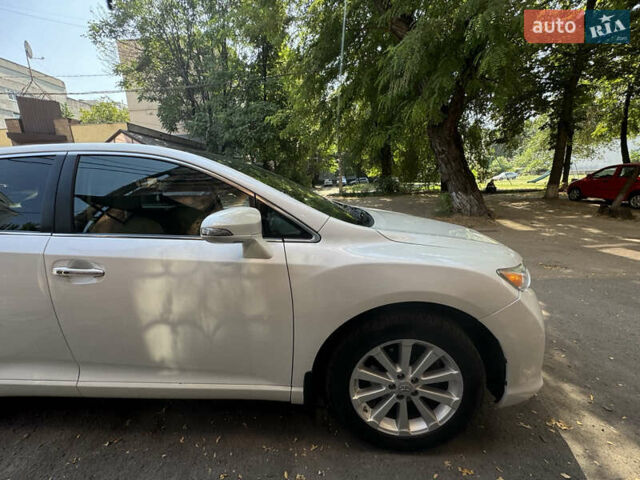 Белый Тойота Венза, объемом двигателя 3.5 л и пробегом 210 тыс. км за 19000 $, фото 2 на Automoto.ua