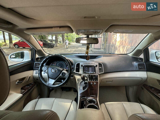 Белый Тойота Венза, объемом двигателя 3.5 л и пробегом 210 тыс. км за 19000 $, фото 8 на Automoto.ua