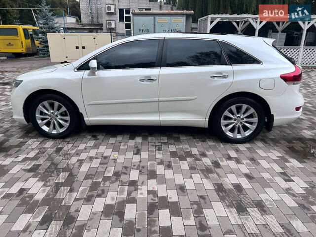 Белый Тойота Венза, объемом двигателя 2.67 л и пробегом 142 тыс. км за 17800 $, фото 5 на Automoto.ua