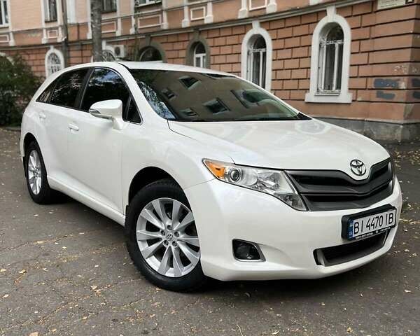 Белый Тойота Венза, объемом двигателя 2.67 л и пробегом 151 тыс. км за 13898 $, фото 1 на Automoto.ua