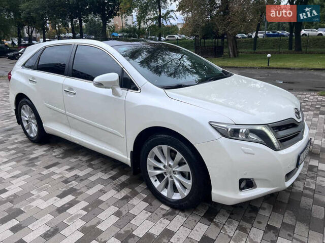 Белый Тойота Венза, объемом двигателя 2.67 л и пробегом 142 тыс. км за 17800 $, фото 6 на Automoto.ua