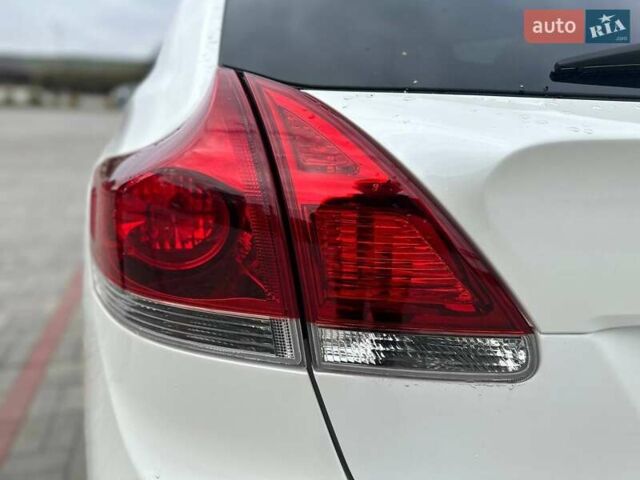 Белый Тойота Венза, объемом двигателя 2.67 л и пробегом 151 тыс. км за 13898 $, фото 18 на Automoto.ua