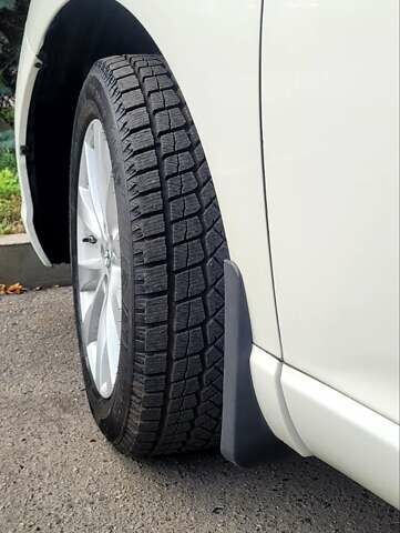 Белый Тойота Венза, объемом двигателя 2.67 л и пробегом 151 тыс. км за 13898 $, фото 4 на Automoto.ua