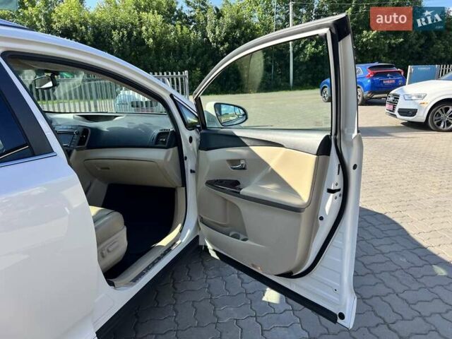 Білий Тойота Венза, об'ємом двигуна 3.46 л та пробігом 130 тис. км за 18990 $, фото 23 на Automoto.ua