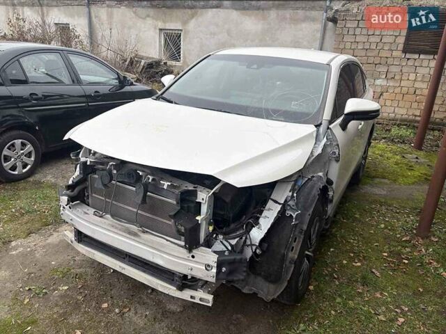 Белый Тойота Венза, объемом двигателя 2.49 л и пробегом 140 тыс. км за 19999 $, фото 8 на Automoto.ua