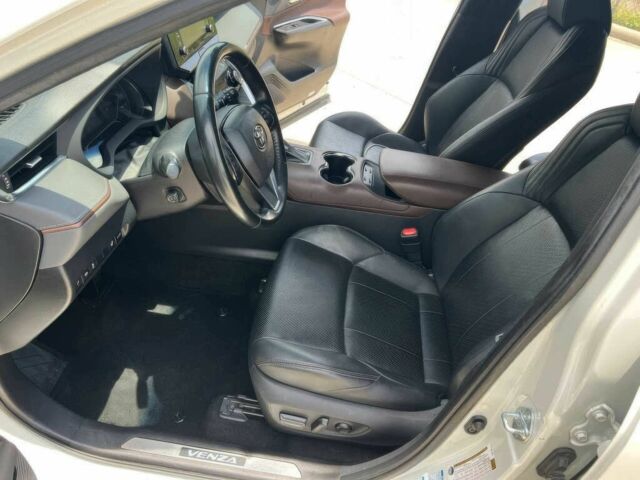 Белый Тойота Венза, объемом двигателя 2.5 л и пробегом 11 тыс. км за 12700 $, фото 9 на Automoto.ua