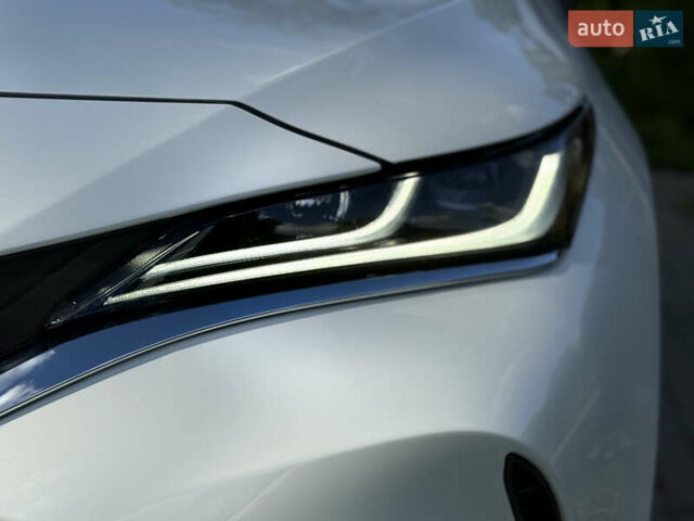 Тойота Венза 2021 в Харькове на Automoto.ua Белый Тойота Венза, объемом двигателя 2.49 л и пробегом 59 тыс. км за 27300 $, фото 21 на Automoto.ua