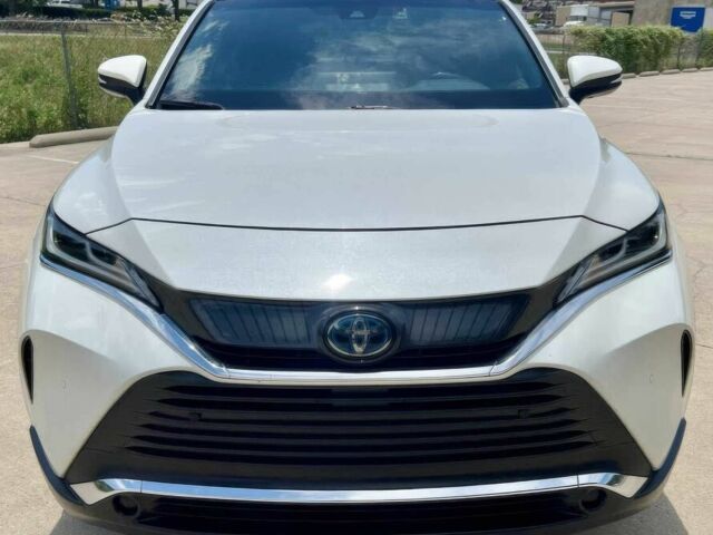 Белый Тойота Венза, объемом двигателя 2.5 л и пробегом 11 тыс. км за 12700 $, фото 1 на Automoto.ua