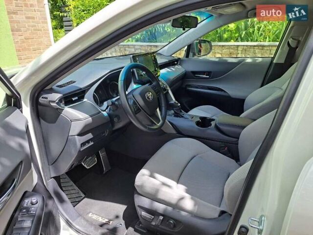 Білий Тойота Венза, об'ємом двигуна 2.49 л та пробігом 49 тис. км за 27500 $, фото 10 на Automoto.ua