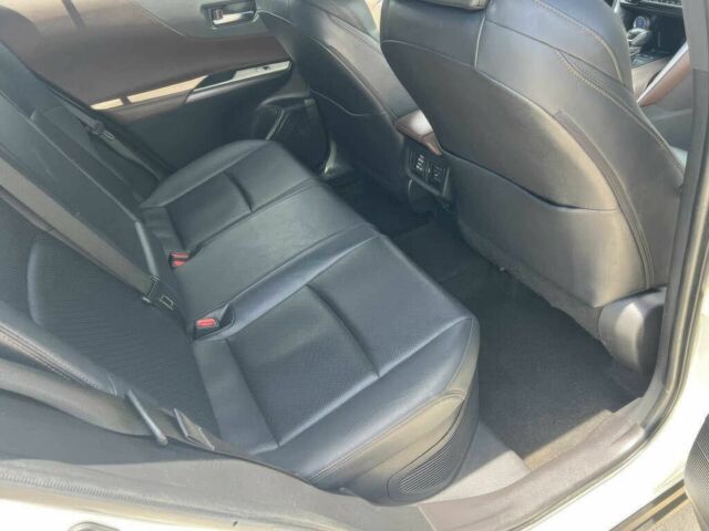 Белый Тойота Венза, объемом двигателя 2 л и пробегом 17 тыс. км за 15500 $, фото 11 на Automoto.ua