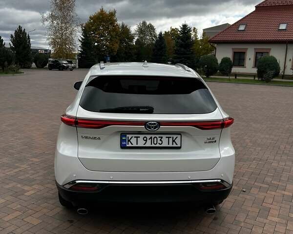 Тойота Венза 2022 в Ивано-Франковске на Automoto.ua Белый Тойота Венза, объемом двигателя 2.49 л и пробегом 77 тыс. км за 33500 $, фото 11 на Automoto.ua