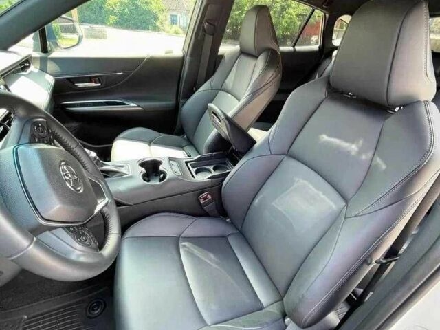 Белый Тойота Венза, объемом двигателя 2.5 л и пробегом 16 тыс. км за 34100 $, фото 4 на Automoto.ua