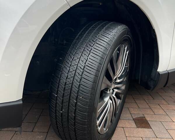 Тойота Венза 2022 в Ивано-Франковске на Automoto.ua Белый Тойота Венза, объемом двигателя 2.49 л и пробегом 77 тыс. км за 33500 $, фото 7 на Automoto.ua