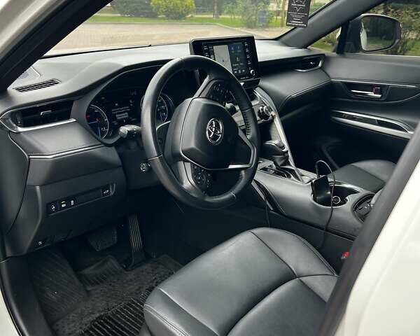 Тойота Венза 2022 в Ивано-Франковске на Automoto.ua Белый Тойота Венза, объемом двигателя 2.49 л и пробегом 77 тыс. км за 33500 $, фото 18 на Automoto.ua