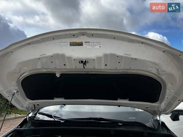 Тойота Венза 2022 в Ивано-Франковске на Automoto.ua Белый Тойота Венза, объемом двигателя 2.49 л и пробегом 77 тыс. км за 33500 $, фото 33 на Automoto.ua