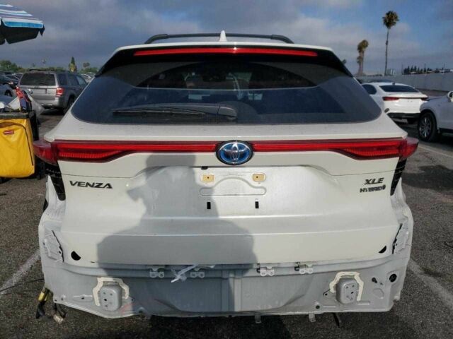 Белый Тойота Венза, объемом двигателя 2.5 л и пробегом 37 тыс. км за 11500 $, фото 5 на Automoto.ua