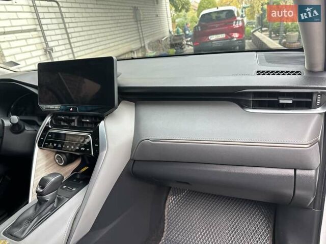 Белый Тойота Венза, объемом двигателя 2.49 л и пробегом 28 тыс. км за 34900 $, фото 22 на Automoto.ua