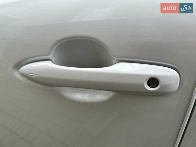 Белый Тойота Венза, объемом двигателя 2.49 л и пробегом 28 тыс. км за 34900 $, фото 7 на Automoto.ua