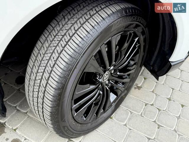 Белый Тойота Венза, объемом двигателя 2.49 л и пробегом 9 тыс. км за 36800 $, фото 12 на Automoto.ua