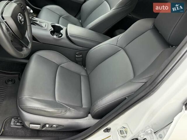 Белый Тойота Венза, объемом двигателя 2.49 л и пробегом 9 тыс. км за 36800 $, фото 23 на Automoto.ua