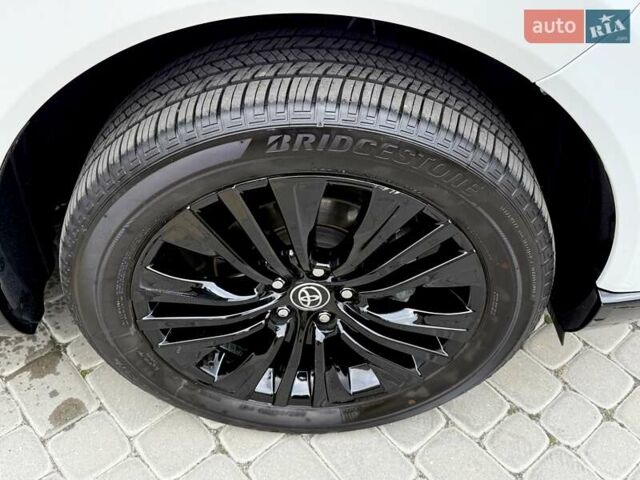 Белый Тойота Венза, объемом двигателя 2.49 л и пробегом 9 тыс. км за 36800 $, фото 11 на Automoto.ua