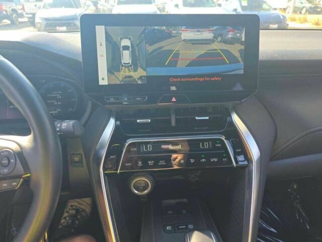 Белый Тойота Венза, объемом двигателя 0 л и пробегом 12 тыс. км за 33200 $, фото 4 на Automoto.ua