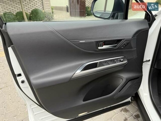 Белый Тойота Венза, объемом двигателя 2.49 л и пробегом 9 тыс. км за 36800 $, фото 25 на Automoto.ua