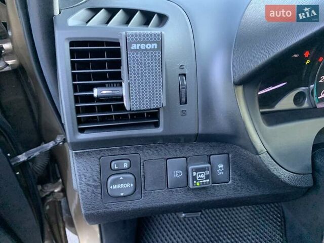 Бежевый Тойота Венза, объемом двигателя 2.7 л и пробегом 180 тыс. км за 15700 $, фото 16 на Automoto.ua