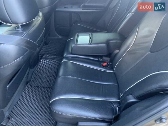 Бежевый Тойота Венза, объемом двигателя 2.7 л и пробегом 180 тыс. км за 15700 $, фото 20 на Automoto.ua