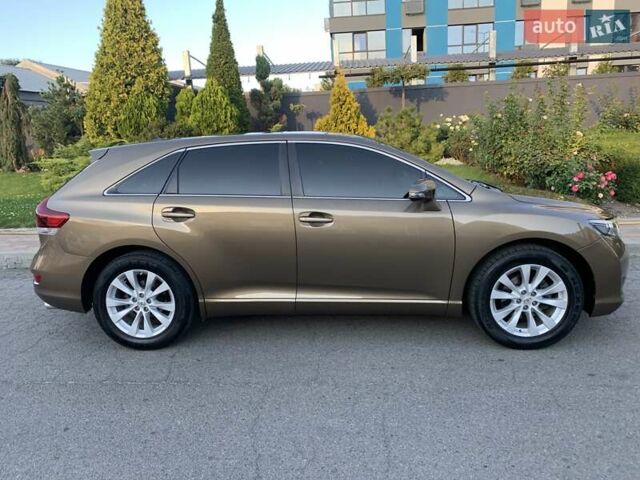 Бежевый Тойота Венза, объемом двигателя 2.7 л и пробегом 180 тыс. км за 15700 $, фото 1 на Automoto.ua