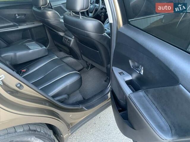 Бежевый Тойота Венза, объемом двигателя 2.7 л и пробегом 180 тыс. км за 15700 $, фото 28 на Automoto.ua