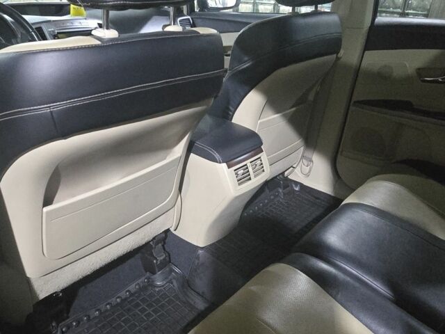 Чорний Тойота Венза, об'ємом двигуна 2.7 л та пробігом 205 тис. км за 12000 $, фото 10 на Automoto.ua