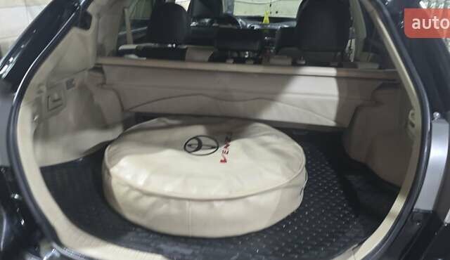 Чорний Тойота Венза, об'ємом двигуна 2.67 л та пробігом 205 тис. км за 12000 $, фото 9 на Automoto.ua