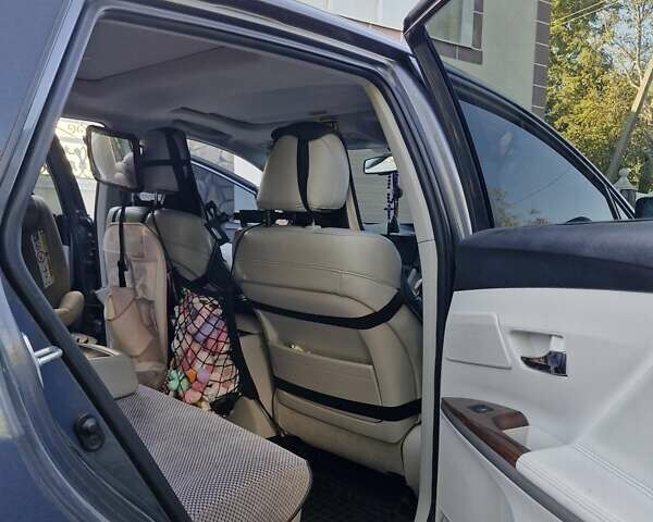 Черный Тойота Венза, объемом двигателя 2.7 л и пробегом 280 тыс. км за 14000 $, фото 6 на Automoto.ua