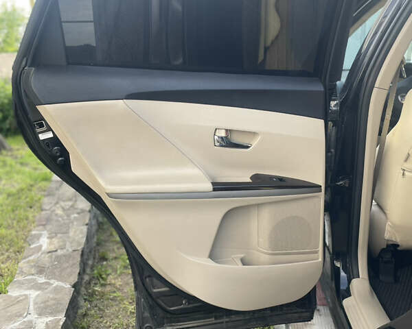 Черный Тойота Венза, объемом двигателя 2.67 л и пробегом 324 тыс. км за 11500 $, фото 15 на Automoto.ua