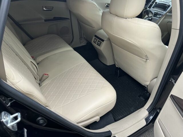 Черный Тойота Венза, объемом двигателя 2.7 л и пробегом 330 тыс. км за 12000 $, фото 7 на Automoto.ua