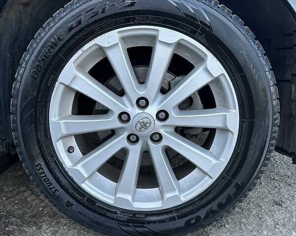 Черный Тойота Венза, объемом двигателя 2.7 л и пробегом 249 тыс. км за 12800 $, фото 6 на Automoto.ua