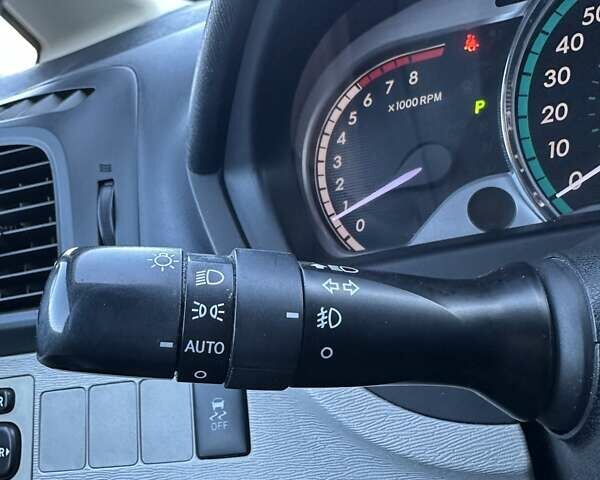 Черный Тойота Венза, объемом двигателя 2.7 л и пробегом 249 тыс. км за 12800 $, фото 31 на Automoto.ua