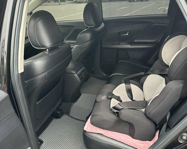 Черный Тойота Венза, объемом двигателя 2.67 л и пробегом 107 тыс. км за 18900 $, фото 4 на Automoto.ua