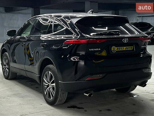 Чорний Тойота Венза, об'ємом двигуна 2.49 л та пробігом 77 тис. км за 31900 $, фото 3 на Automoto.ua