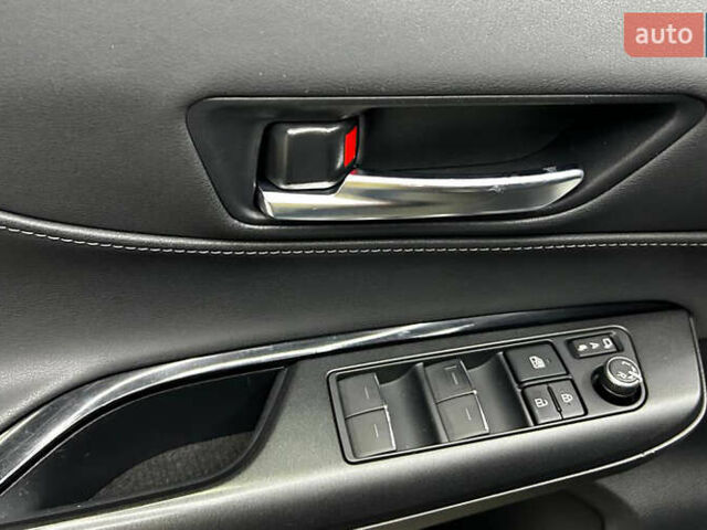 Чорний Тойота Венза, об'ємом двигуна 2.49 л та пробігом 77 тис. км за 31900 $, фото 13 на Automoto.ua