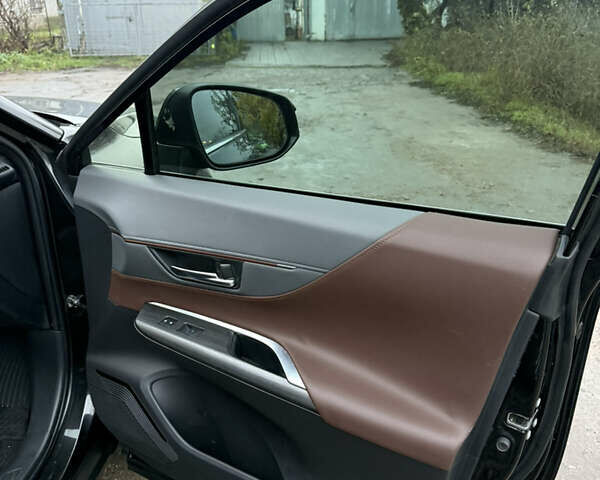 Черный Тойота Венза, объемом двигателя 2.49 л и пробегом 51 тыс. км за 31250 $, фото 17 на Automoto.ua