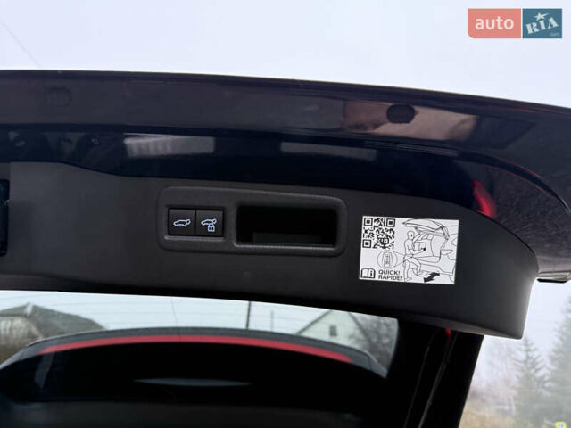 Черный Тойота Венза, объемом двигателя 2.49 л и пробегом 51 тыс. км за 31250 $, фото 13 на Automoto.ua