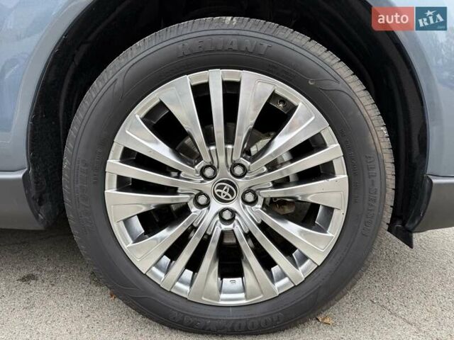 Черный Тойота Венза, объемом двигателя 2.49 л и пробегом 56 тыс. км за 32500 $, фото 9 на Automoto.ua
