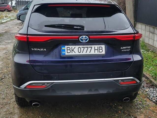 Фиолетовый Тойота Венза, объемом двигателя 2.49 л и пробегом 66 тыс. км за 33500 $, фото 1 на Automoto.ua