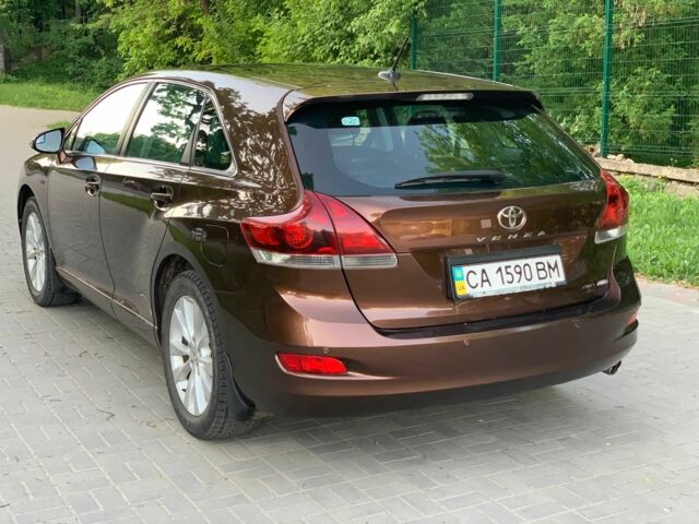 Тойота Венза 2013 у Києві на Automoto.ua Коричневий Тойота Венза, об'ємом двигуна 2.7 л та пробігом 195 тис. км за 18000 $, фото 2 на Automoto.ua