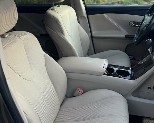 Коричневый Тойота Венза, объемом двигателя 2.7 л и пробегом 300 тыс. км за 12500 $, фото 12 на Automoto.ua