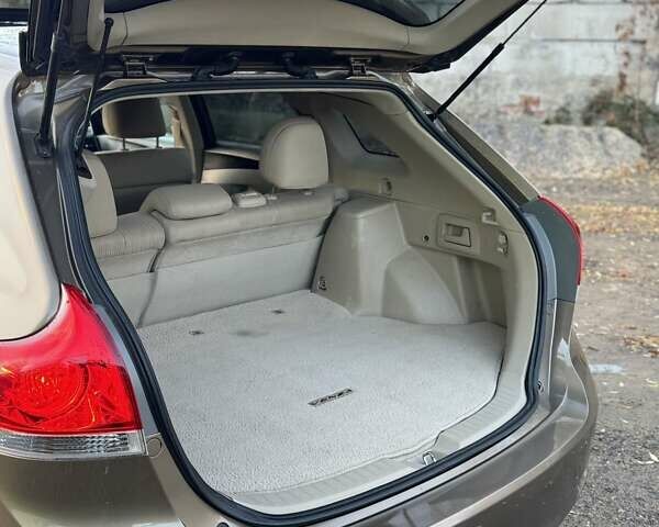 Коричневый Тойота Венза, объемом двигателя 2.7 л и пробегом 300 тыс. км за 12500 $, фото 3 на Automoto.ua